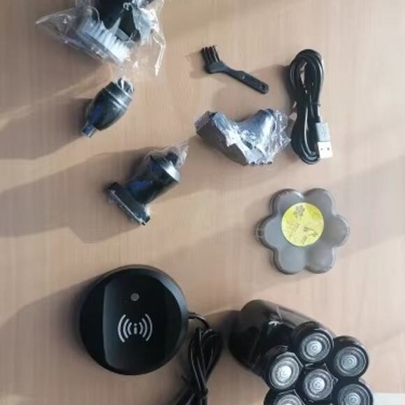 Portable 6-in-1 Multifunctional 7D waterproof Head Shaver Bald Men Nose Trimmer - Picture 7 of 7